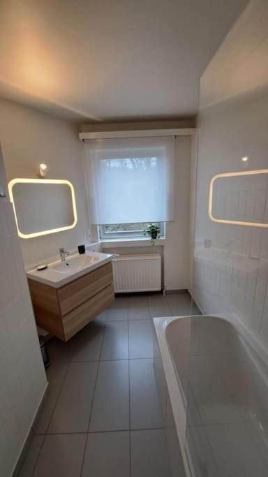 Apartamento Chez La Baronne Bruselas Exterior foto